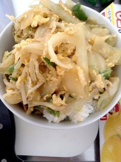 卵とじ丼´>ω<`*-レシピのメイン写真