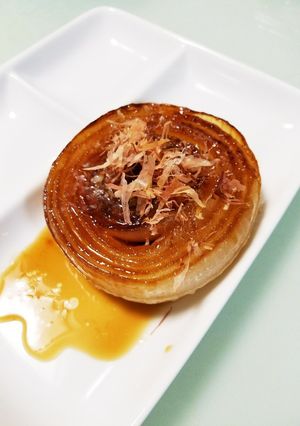 玉ねぎの蒸し焼きバターのせ-レシピのメイン写真