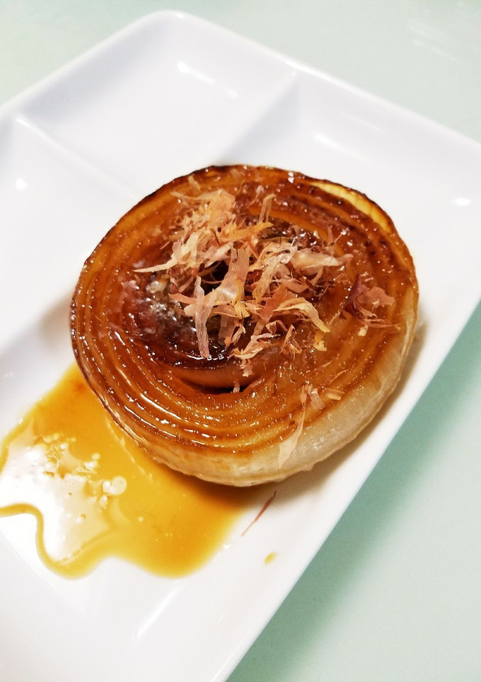 玉ねぎの蒸し焼きバターのせ-レシピのメイン写真