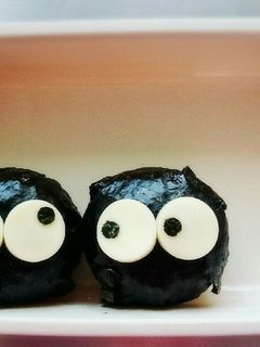 “まっくろくろすけ”のおにぎり-レシピのメイン写真