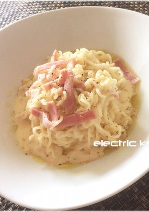 塩ラーメンで「冷製カルボナーラ」-レシピのメイン写真
