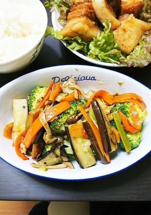 ブロッコリーのカラフル☆マヨ炒め-レシピのメイン写真