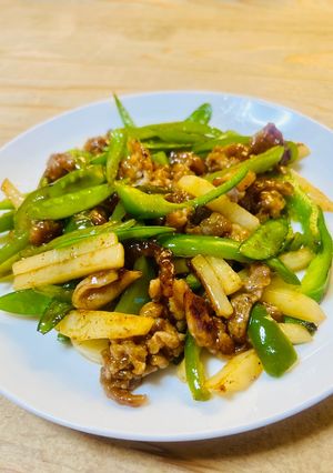 ピーマン絹さやじゃがいも豚肉ピリ辛炒め-レシピのメイン写真