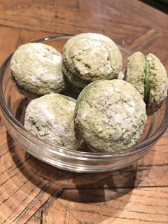 お抹茶とホワイトチョコのダックワーズ-レシピのメイン写真