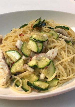 簡単★ 真鯛とズッキーニのペペロンチーノ-レシピのメイン写真