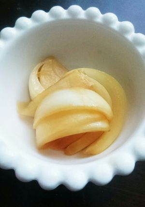 新玉ねぎの甘酢醤油漬け〜ローリエの香り〜-レシピのメイン写真