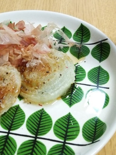 盛田トリュフソースでサラダ玉ねぎステーキ-レシピのメイン写真