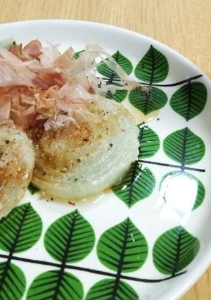 盛田トリュフソースでサラダ玉ねぎステーキ-レシピのメイン写真