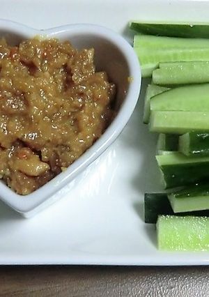 野菜をおいしく！鶏そぼろと味噌のディップ-レシピのメイン写真