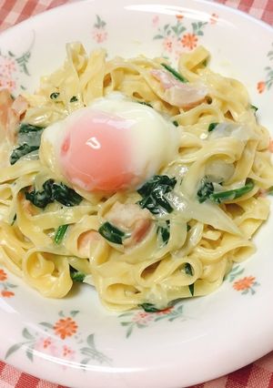 牛乳で簡単!温玉クリームパスタ-レシピのメイン写真
