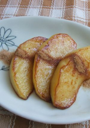 簡単朝食・林檎のソテー-レシピのメイン写真