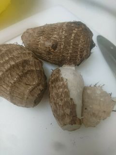 里芋の皮むき-レシピのメイン写真