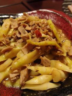 ご飯にお酒に♪姫竹とかつおそぼろの味噌煮-レシピのメイン写真