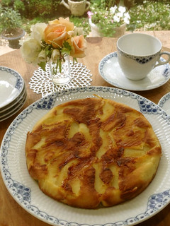 混ぜて焼くだけの林檎ケーキ-レシピのメイン写真