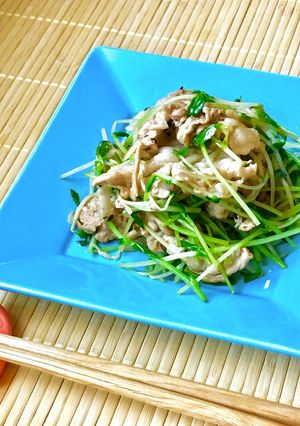 豚肉と豆苗のクミンオイル炒め-レシピのメイン写真