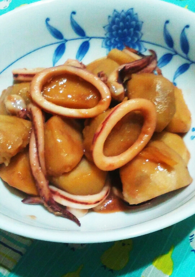 里いもとイカの煮物-レシピのメイン写真