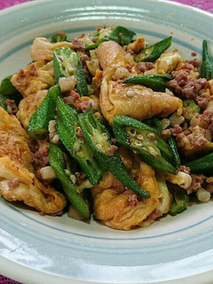 オクラとくるま麩のコンビーフハッシュ炒め-レシピのメイン写真