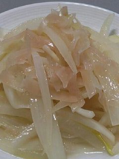 余った生姜の甘酢漬けで☆玉葱の甘酢マリネ-レシピのメイン写真
