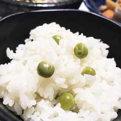 รูปของ 京風★板前さん直伝★鮮やか緑の豆ごはん