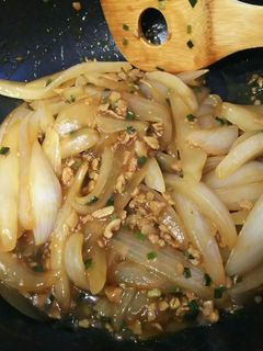 新玉ねぎの焼肉のたれ炒め-レシピのメイン写真