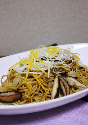 柚子が主役！香り高い柚子焼きそば-レシピのメイン写真