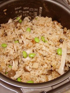 ♪松茸の香り♪秋の炊き込みご飯-レシピのメイン写真