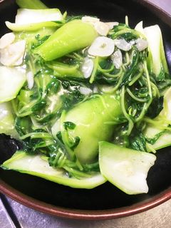 豆苗と青梗菜の旨塩ニンニク炒め!-レシピのメイン写真