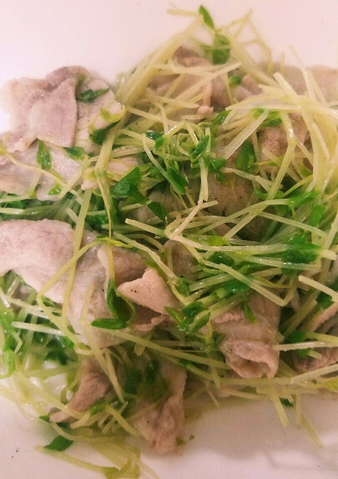 簡単！豚肉と豆苗のレンジ蒸し-レシピのメイン写真