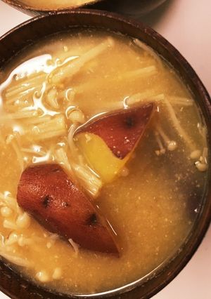 簡単！さつまいもとえのきの味噌汁-レシピのメイン写真