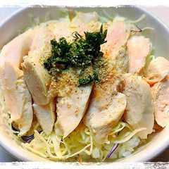 A picture of ヘルシー鳥ささみ丼.