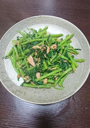 空芯菜(エンサイ)とツナ炒め☆ウンチェー-レシピのメイン写真