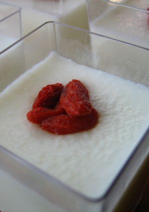 ぷるるん杏仁豆腐-レシピのメイン写真
