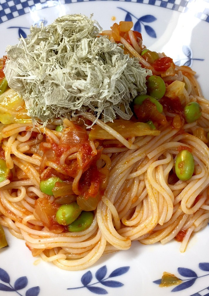 枝豆とキャベツのパスタとろろ昆布のせ-レシピのメイン写真