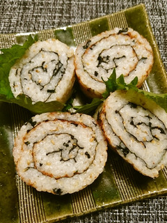ワカメとゴマの巻き巻きおにぎり-レシピのメイン写真