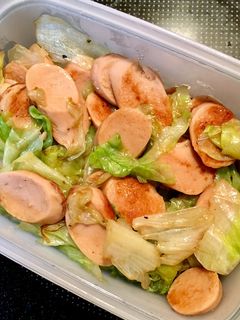 お弁当に◎魚肉ソーセージとレタスの炒め物-レシピのメイン写真