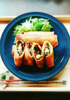 豚コマ入り。しめじと青梗菜の春巻き。-レシピのメイン写真