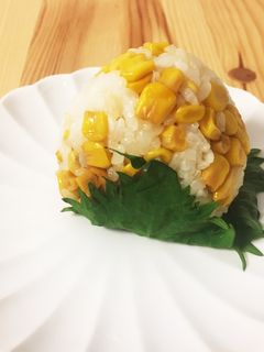 焼きとうもろこし味のおむすび。-レシピのメイン写真
