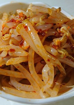 簡単♪食べるラー油で、もやしのナムル風♪-レシピのメイン写真
