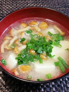 生姜でぽかぽか~豆腐となめこのお味噌汁-レシピのメイン写真