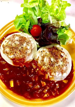 新玉ねぎでオニオンリングハンバーグ-レシピのメイン写真