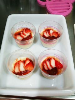 簡単♪いちご豆乳ゼリー-レシピのメイン写真