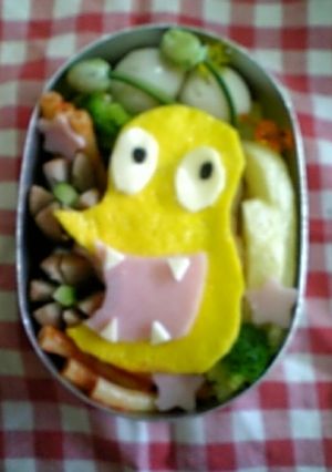 おしりかじりむし～弁当（キャラ弁）-レシピのメイン写真