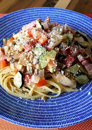 パンチェッタと彩り野菜のパスタ-レシピのメイン写真