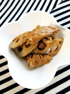 しゃっきり蓮根とビタミンC豊富な豚肉炒め-レシピのメイン写真