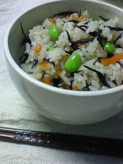 じゃことひじきの炊き込みご飯-レシピのメイン写真
