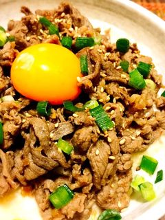 簡単!スタミナとろろ焼肉丼☆-レシピのメイン写真