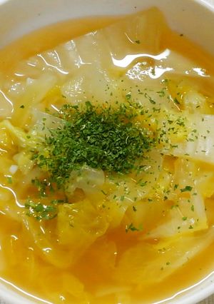 ランチに♪白菜と玉ねぎだけの簡単スープ＊-レシピのメイン写真