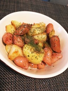 新じゃがとウインナーのマヨ炒め-レシピのメイン写真