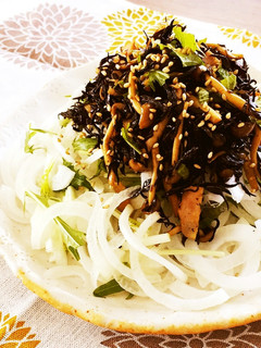 新玉葱とひじきの食べるドレッシングサラダ-レシピのメイン写真