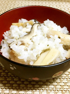 エリンギで”なんちゃって”松茸ごはん風?-レシピのメイン写真